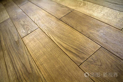 天然棕色紋理木地板 自然之美，家居之韻